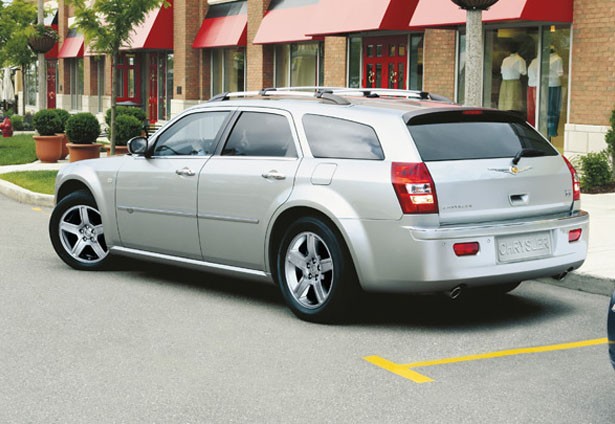 Chrysler 300c concept tourer #5